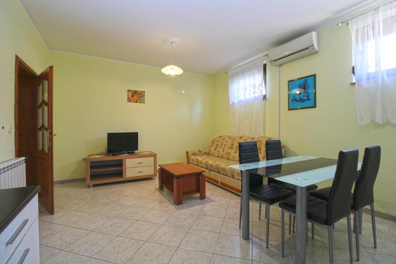 Apartments Veroslava 2159 Pula Zewnętrze zdjęcie